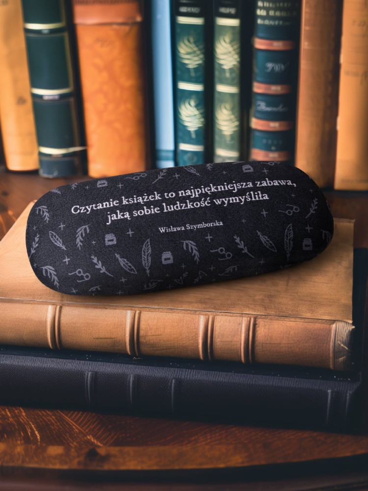 CZYTANIE KSIĄŻEK / Wisława Szymborska / etui na okulary