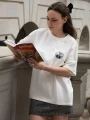ksiazka-czeka-czas-ucieka-koszulka-oversize-unisex-zlamana-biel-5.webp