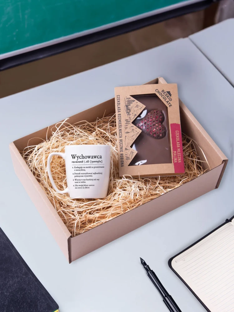 WYCHOWAWCA / UNIWERSALNY ZESTAW DLA NAUCZYCIELA (kubek + czekolada)