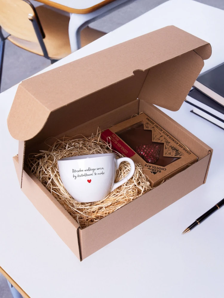 WIELKIE SERCE / ZESTAW PREZENTOWY Z CZEKOLADĄ (filiżanka + czekolada)