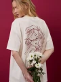Koszulka-Szymborka-nic dwa razy-oversize-nadwyrazcom-5.webp