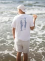 koszulka_śledzie bałtyckie_lifestyle_nadwyrazcom_1.webp