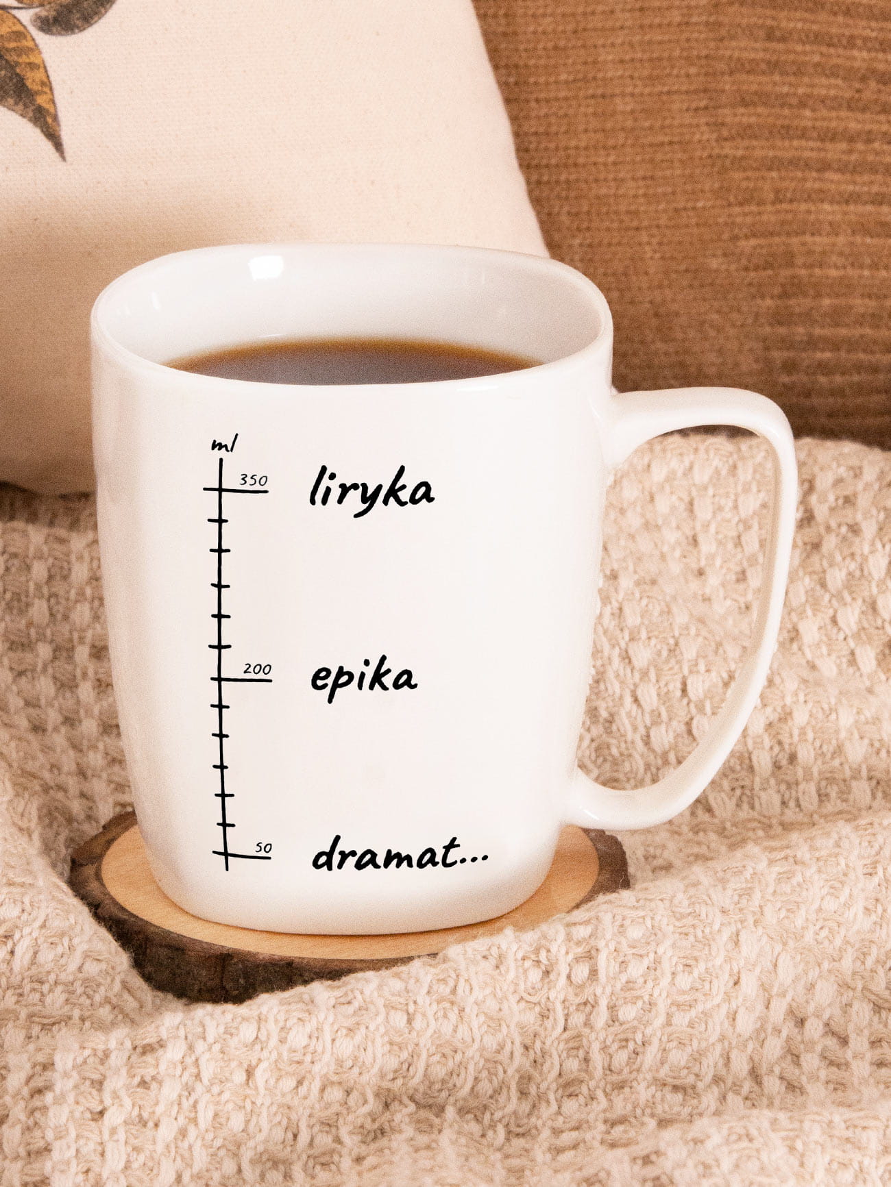 LIRYKA, EPIKA, DRAMAT... / kubek biały z uchem prezent dla polonistki